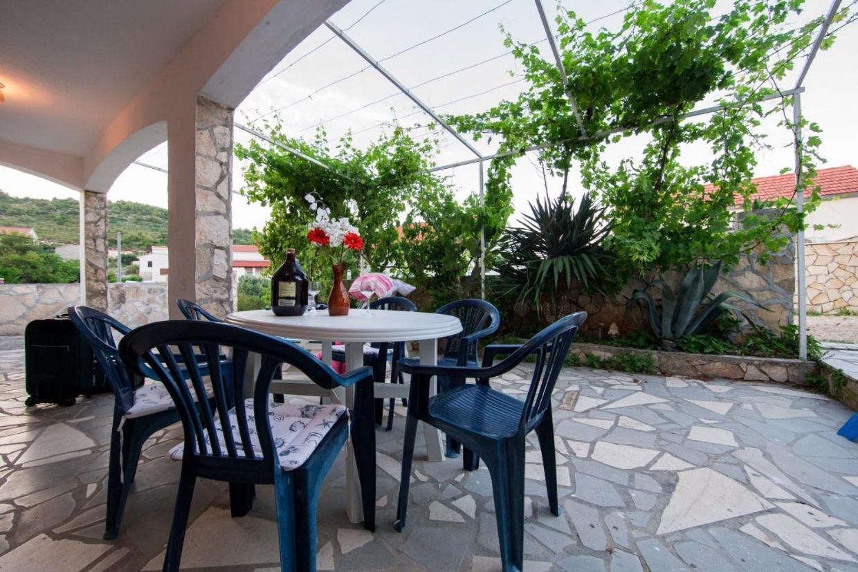 Silver Beach Apartments Vis Exterior foto